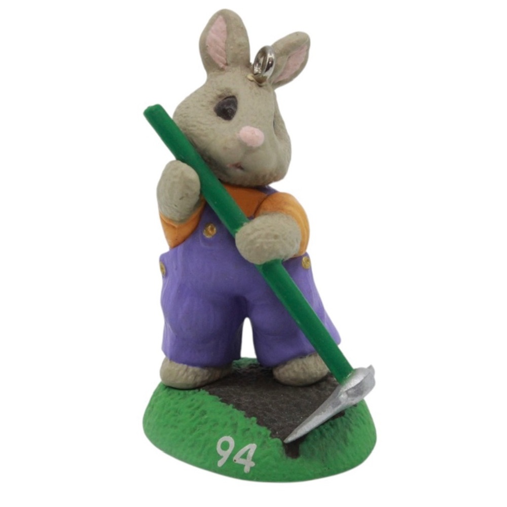 Hallmark 1994 “Filling Time” Easter Ornament